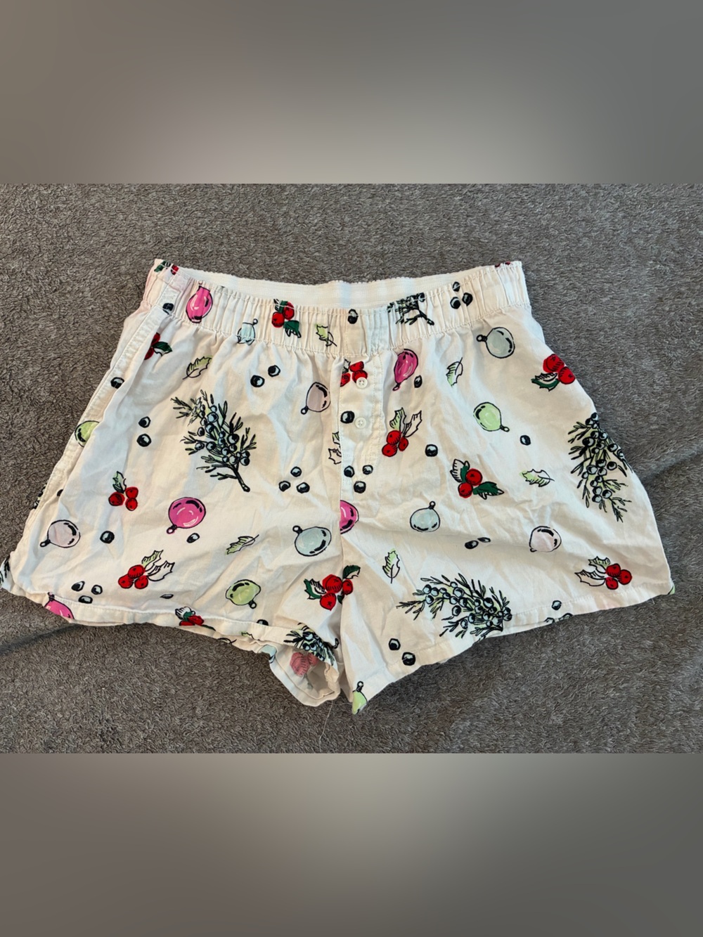 Colsie White Holiday Print Athletic Lounge Shorts